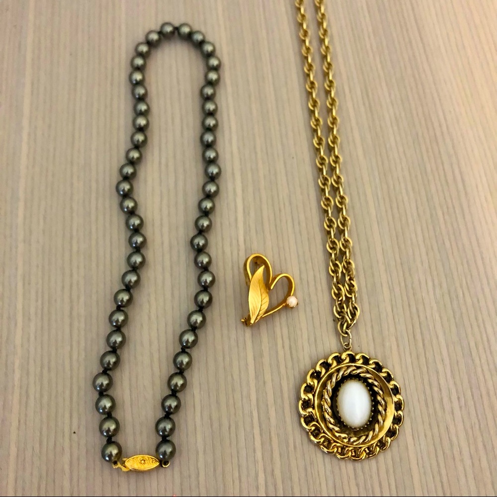 Set of 3 Vintage Jewelry
